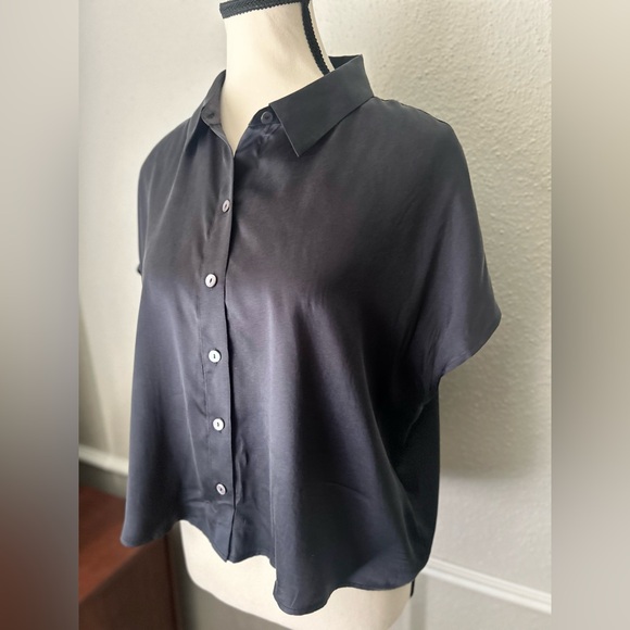 CYNTHIA Rowley 100% Silk Black Button Down Shirt Blouse Large - Picture 2 of 6